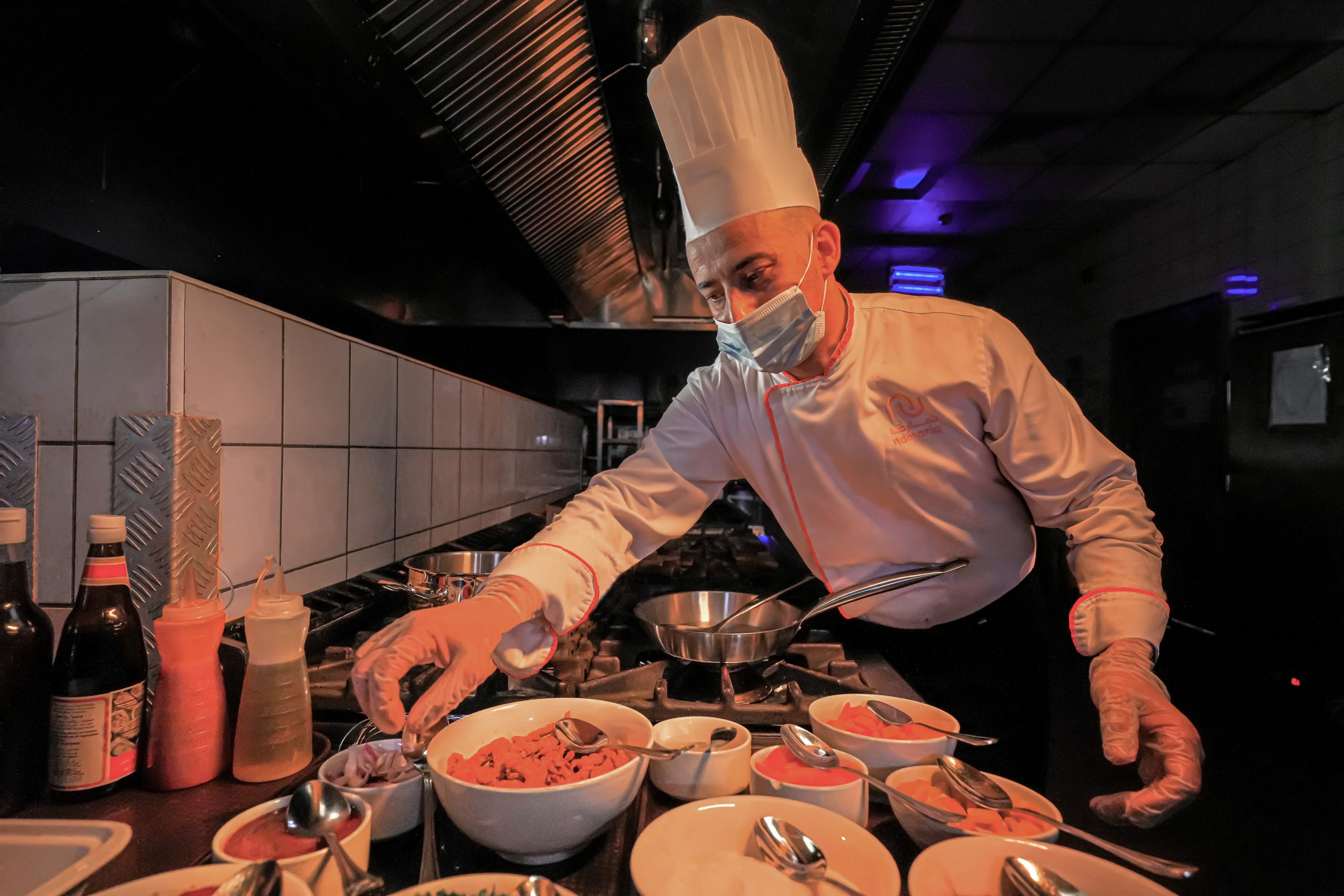How to Plan Catering for a Large Corporate Event in Saudi Arabia